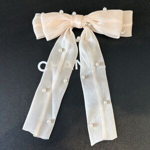 Elegant Pearl-Embellished Cream Hair Bow